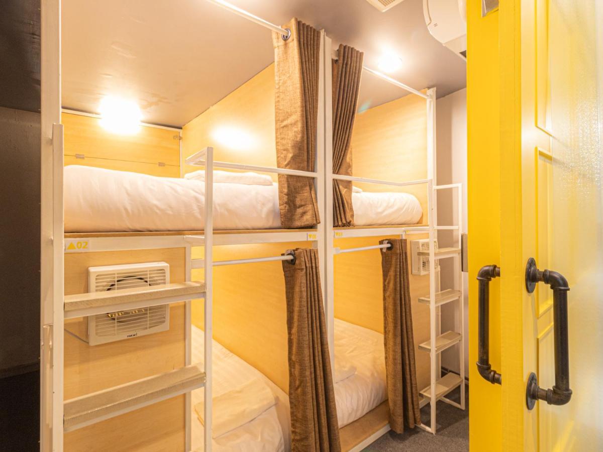 Khao San Social Capsule Hostel 방콕 외부 사진