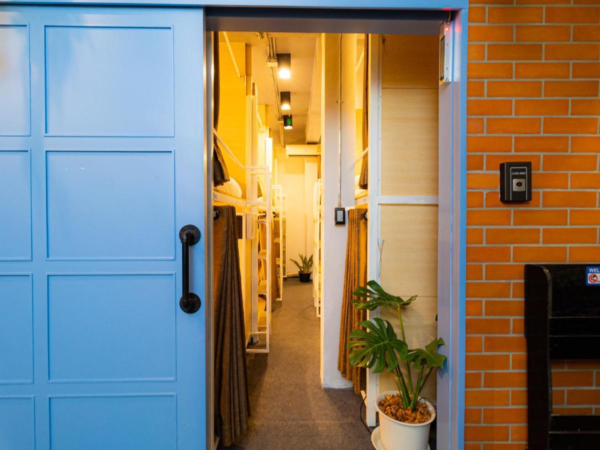 Khao San Social Capsule Hostel 방콕 외부 사진