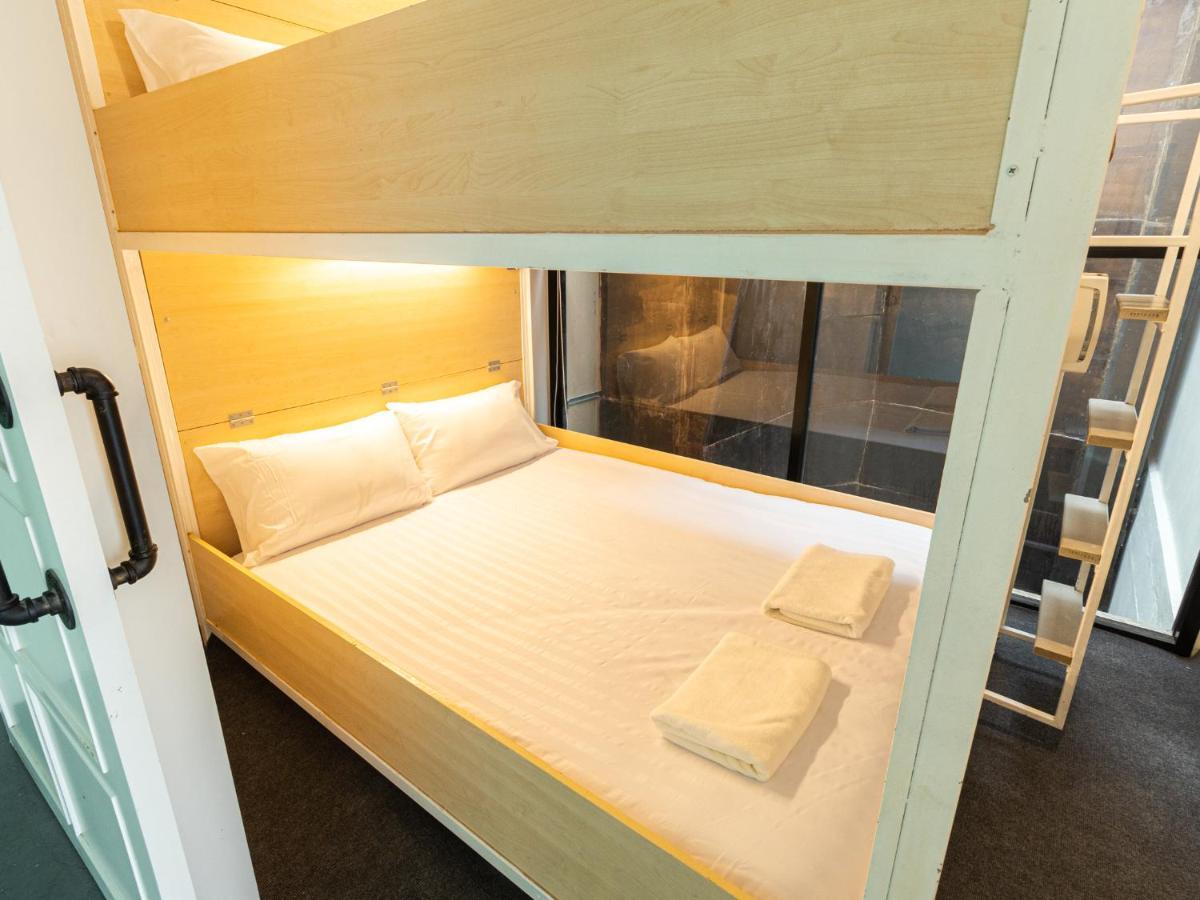 Khao San Social Capsule Hostel 방콕 외부 사진