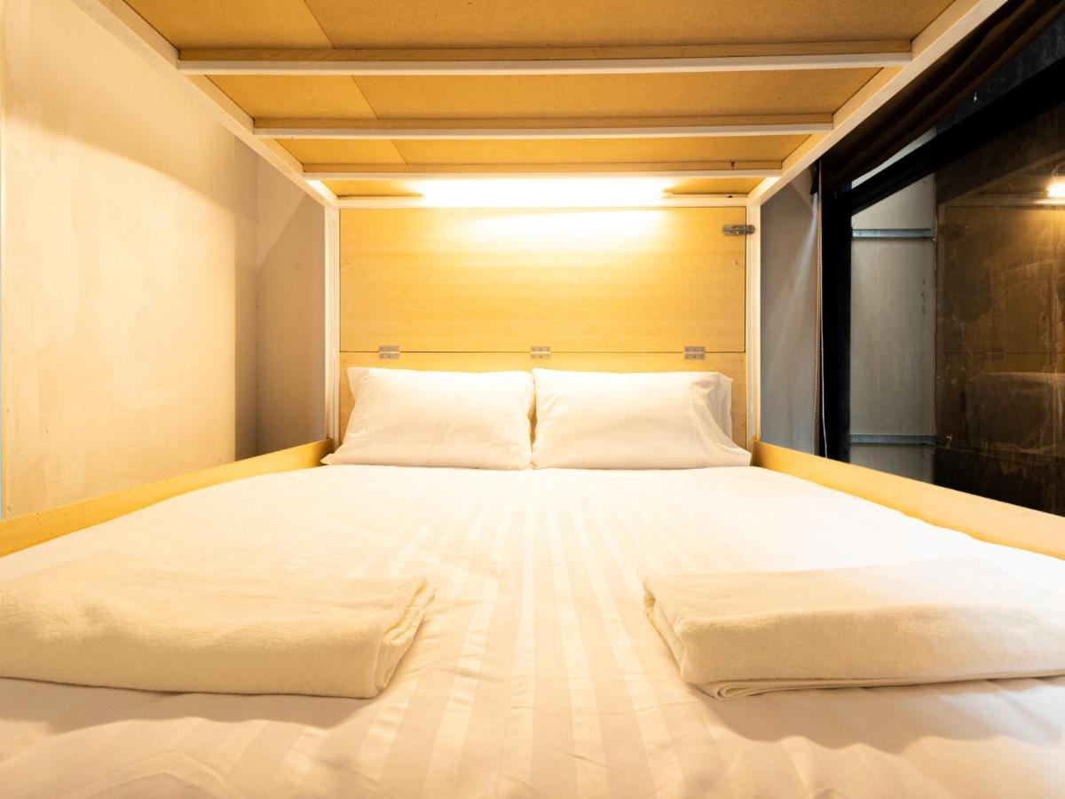 Khao San Social Capsule Hostel 방콕 외부 사진